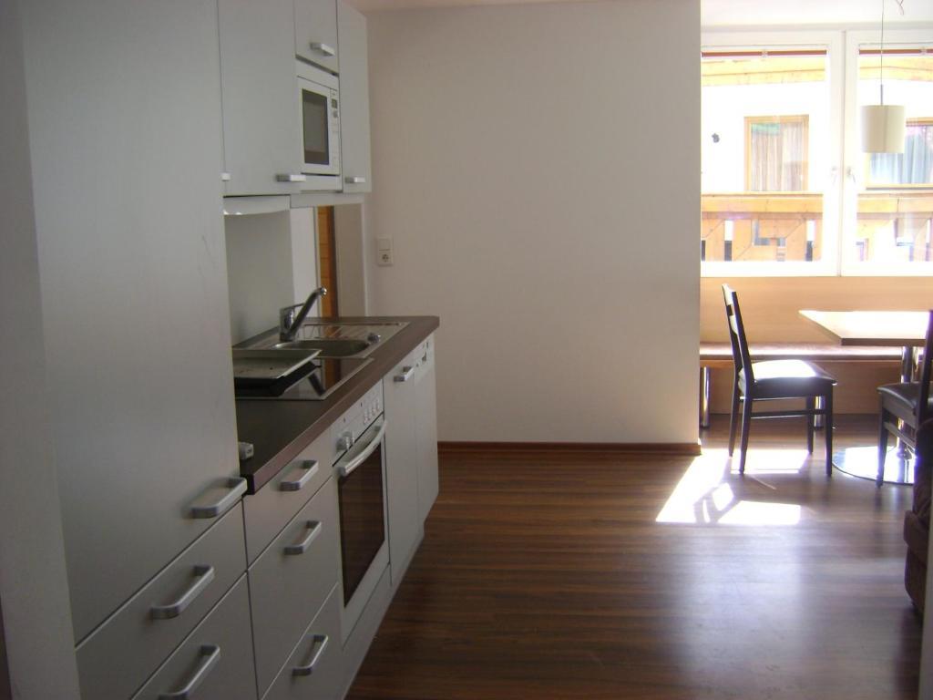 Almandin Apartments ايشجل الغرفة الصورة